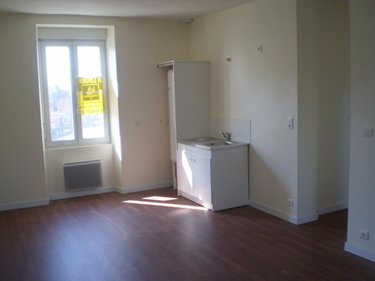 Location appartement Le Sel-de-Bretagne 35320 Ille-et-Vilaine 48 m2 3 pièces 460 euros