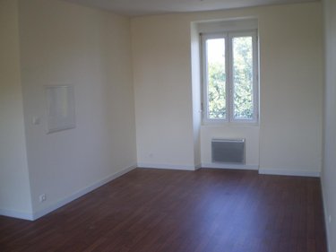 Location appartement Le Sel-de-Bretagne 35320 Ille-et-Vilaine 48 m2 3 pièces 460 euros