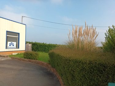 Location fonds et murs commerciaux Bain-de-Bretagne 35470 Ille-et-Vilaine 150 m2  880 euros