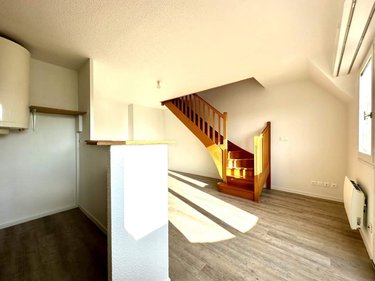Location appartement Rennes 35000 Ille-et-Vilaine 47 m2 2 pièces 870 euros