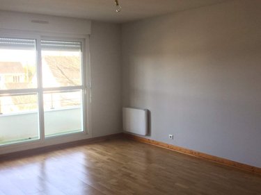 Location appartement Saint-Cyr-sur-Loire 37540 Indre-et-Loire 71 m2 3 pièces 830 euros
