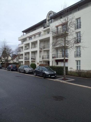 Location appartement Saint-Cyr-sur-Loire 37540 Indre-et-Loire 71 m2 3 pièces 830 euros