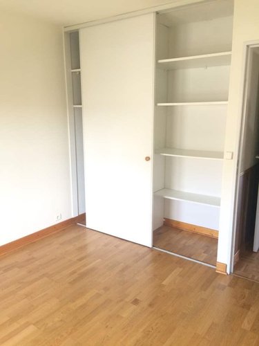 Location appartement Saint-Cyr-sur-Loire 37540 Indre-et-Loire 71 m2 3 pièces 830 euros