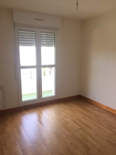 Location appartement Saint-Cyr-sur-Loire 37540 Indre-et-Loire 71 m2 3 pièces 830 euros