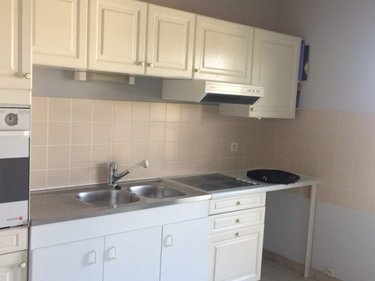 Location appartement Saint-Cyr-sur-Loire 37540 Indre-et-Loire 71 m2 3 pièces 830 euros