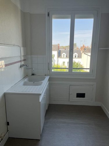 Location appartement Tours 37000 Indre-et-Loire 38 m2 2 pièces 600 euros