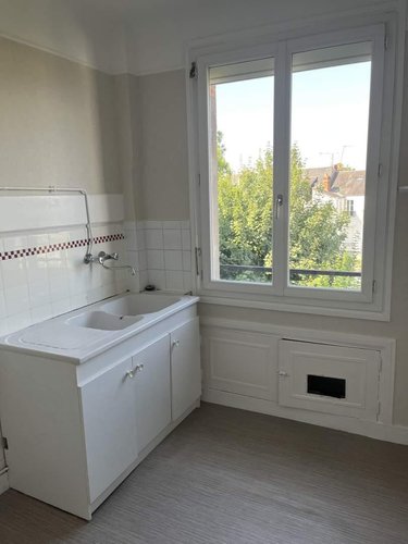 Location appartement Tours 37000 Indre-et-Loire 38 m2 2 pièces 600 euros