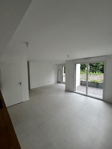 Location appartement Saint-Cyr-sur-Loire 37540 Indre-et-Loire 65 m2 3 pièces 895 euros