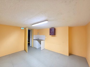 Location fonds et murs commerciaux Tours 37000 Indre-et-Loire 125 m2  1526 euros