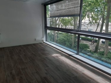 Fonds et murs commerciaux a vendre Tours 37000 Indre-et-Loire 72 m2  221432 euros