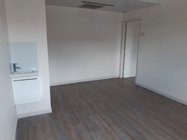 Fonds et murs commerciaux a vendre Tours 37000 Indre-et-Loire 72 m2  221432 euros
