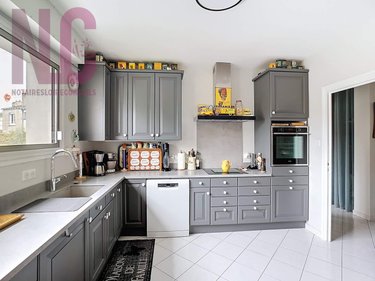 Appartement a vendre Tours 37000 Indre-et-Loire 142 m2 5 pièces 374400 euros