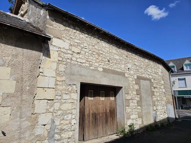 Garage et parking a vendre L'Île-Bouchard 37220 Indre-et-Loire  54800 euros