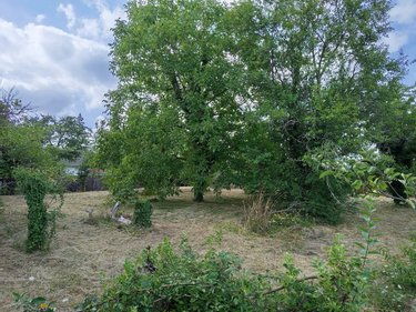 Terrain a batir a vendre La Croix-en-Touraine 37150 Indre-et-Loire 300 m2  74200 euros