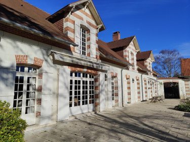 propriete a vendre Vallières-les-Grandes 41400 Loir-et-Cher 361 m2 9 pièces 884000 euros
