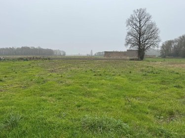 Terrain a batir a vendre Le Louroux 37240 Indre-et-Loire 932 m2  63600 euros