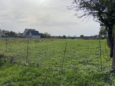 Terrain a batir a vendre Charentilly 37390 Indre-et-Loire 2465 m2  310800 euros