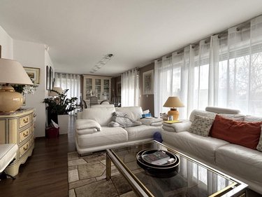 Appartement a vendre Tours 37000 Indre-et-Loire 125 m2 5 pièces 393680 euros