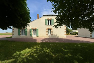 Maison a vendre Sonzay 37360 Indre-et-Loire 219 m2 7 pièces 362600 euros
