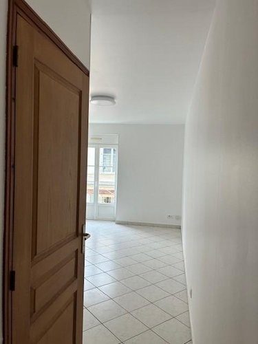 Location appartement Luynes 37230 Indre-et-Loire 39 m2 2 pièces 480 euros