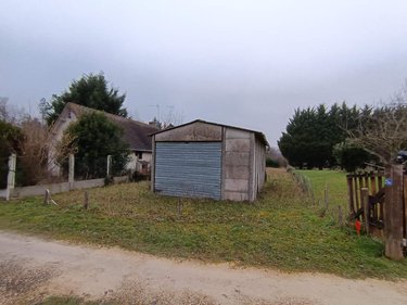 Terrain a batir a vendre Cour-Cheverny 41700 Loir-et-Cher 2102 m2  63960 euros