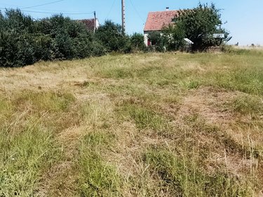Terrain a batir a vendre Saint-Amand-Longpré 41310 Loir-et-Cher 2520 m2  44000 euros