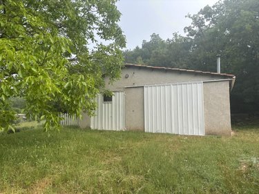 Garage et parking a vendre Lalbenque 46230 Lot  89680 euros
