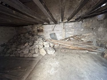 Bien agricole a vendre Vernantes 49390 Maine-et-Loire 110 m2  58300 euros