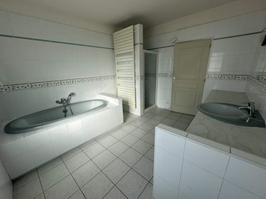 Maison a vendre Allonnes 49650 Maine-et-Loire 142 m2 6 pièces 273010 euros
