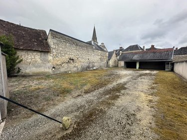 Immeuble a vendre Vernantes 49390 Maine-et-Loire 150 m2  105004 euros