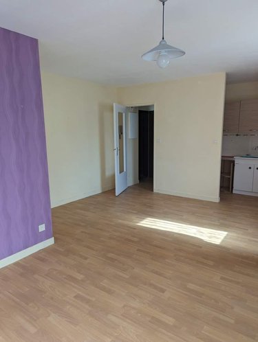 Location appartement Granville 50400 Manche 37 m2 1 pièce 430 euros