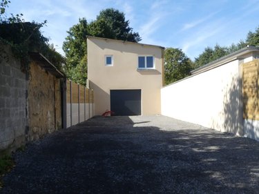 Garage et parking a vendre Longueville 50290 Manche 85 m2  79500 euros