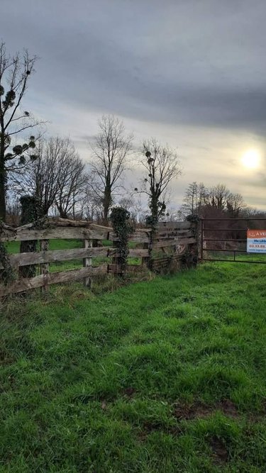 Bien agricole a vendre La Lucerne-d'Outremer 50320 Manche  8800 euros