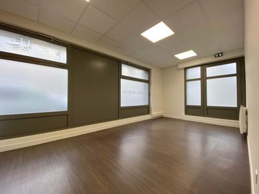 Location fonds et murs commerciaux Cherbourg-en-Cotentin 50100 Manche 17 m2  550 euros