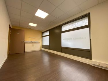 Location fonds et murs commerciaux Cherbourg-en-Cotentin 50100 Manche 17 m2  550 euros