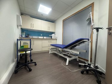 Location fonds et murs commerciaux Cherbourg-en-Cotentin 50100 Manche 28 m2  1010 euros