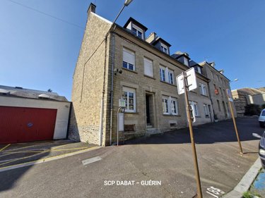 Immeuble a vendre Saint-Hilaire-du-Harcouët 50600 Manche 177 m2  184450 euros