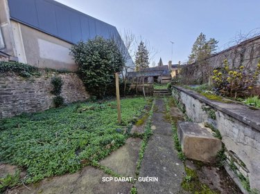 Immeuble a vendre Saint-Hilaire-du-Harcouët 50600 Manche 177 m2  184450 euros