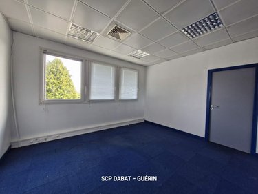 Fonds et murs commerciaux a vendre Isigny-le-Buat 50540 Manche 905 m2  337280 euros