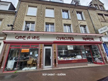 Immeuble a vendre Saint-Hilaire-du-Harcouët 50600 Manche 440 m2  274040 euros