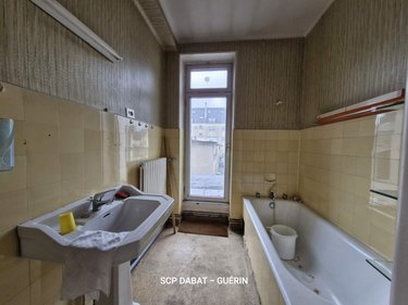 Immeuble a vendre Saint-Hilaire-du-Harcouët 50600 Manche 440 m2  233200 euros