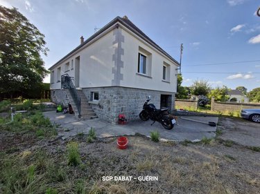 Maison a vendre Saint-Hilaire-du-Harcouët 50600 Manche 91 m2 5 pièces 142290 euros