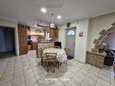 Maison a vendre Saint-Hilaire-du-Harcouët 50600 Manche 197 m2 6 pièces 337280 euros