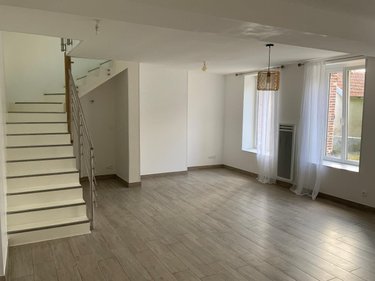 Location maison Saron-sur-Aube 51260 Marne 76 m2 3 pièces 640 euros