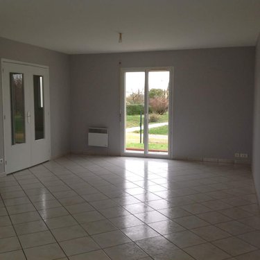 Location maison Villeneuve Saint Vistre et Villevotte 51120 Marne 94 m2 4 pièces 800 euros