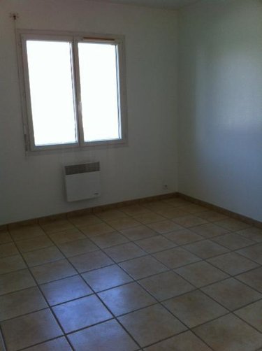 Location maison Villeneuve Saint Vistre et Villevotte 51120 Marne 94 m2 4 pièces 800 euros