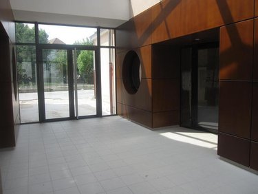 Fonds et murs commerciaux a vendre Sézanne 51120 Marne 126 m2  163657 euros