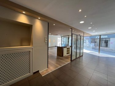 Immeuble a vendre Sézanne 51120 Marne 300 m2  177650 euros