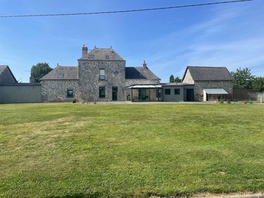 Maison a vendre Mayenne 53100 Mayenne 228 m2 12 pièces 398475 euros