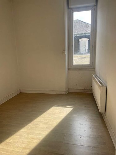 Immeuble a vendre Mayenne 53100 Mayenne 130 m2  63300 euros